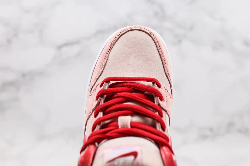 Nike SB Dunk Low – Strangelove Premium