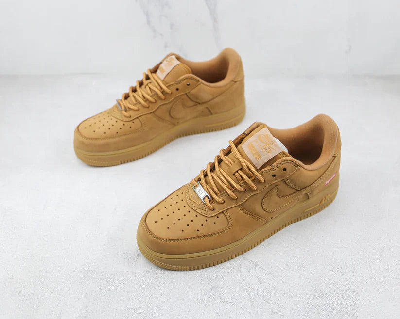 Nike Air Force 1 Low SP Supreme – Wheat Clássico