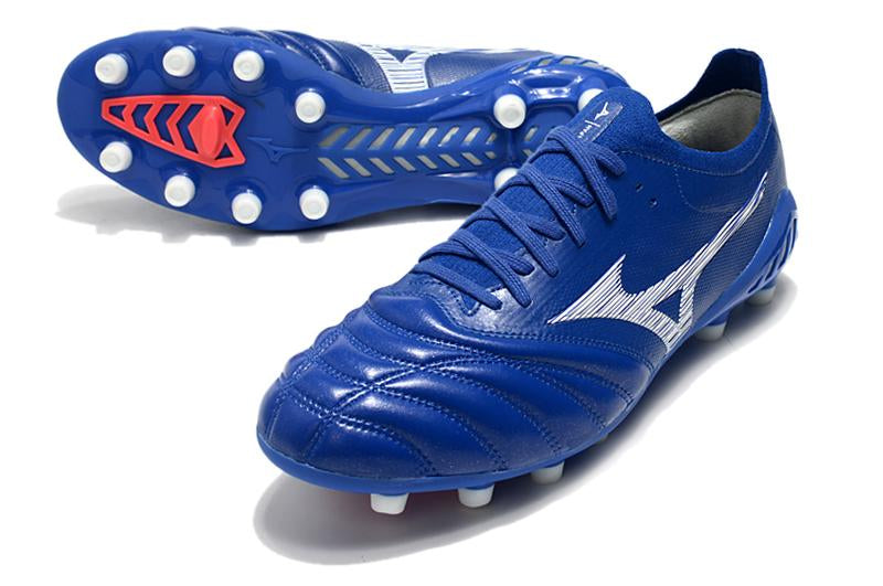 Chuteira MORELIA NEO III – Campo Premium