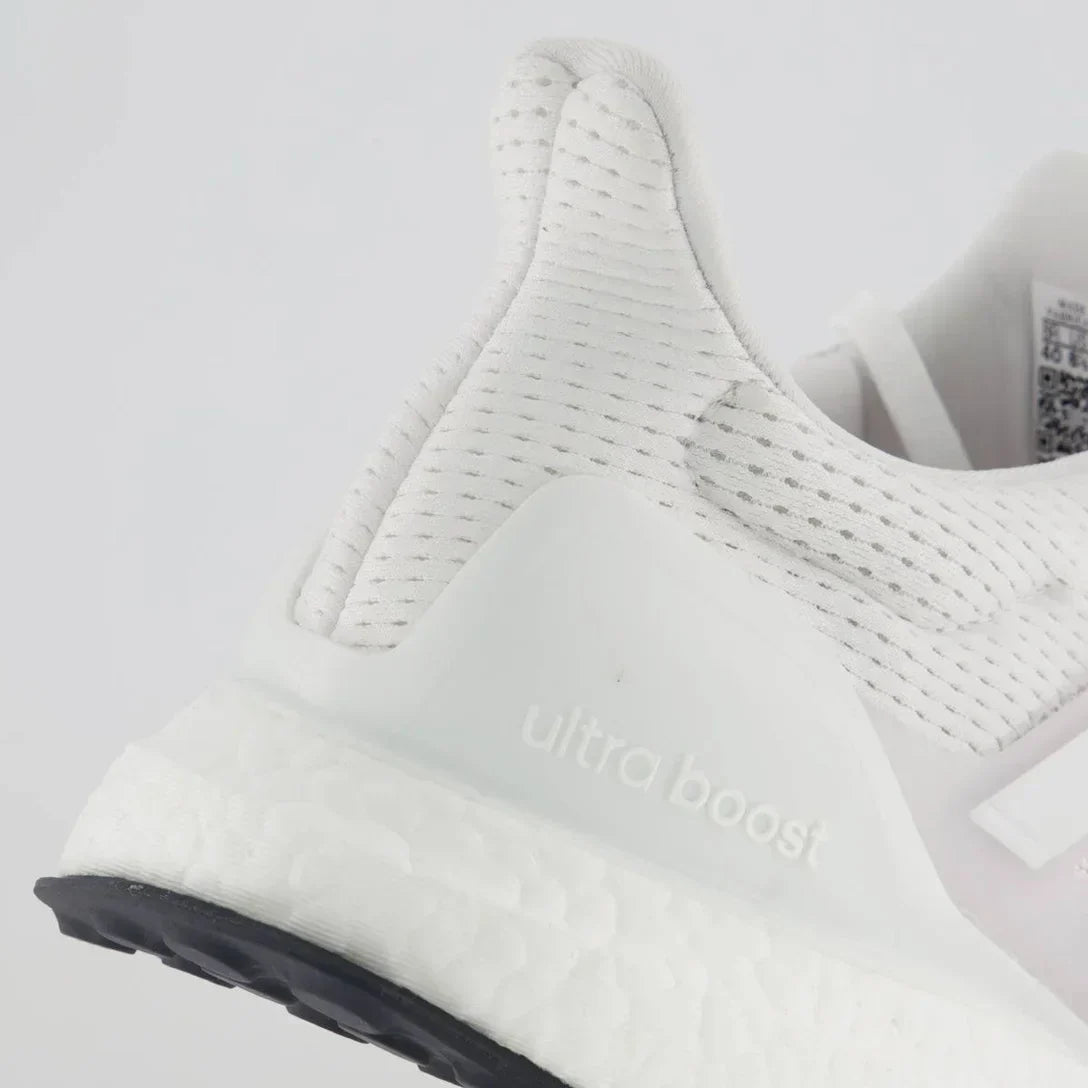 TÊNIS ULTRABOOST 1.0 – Elegante