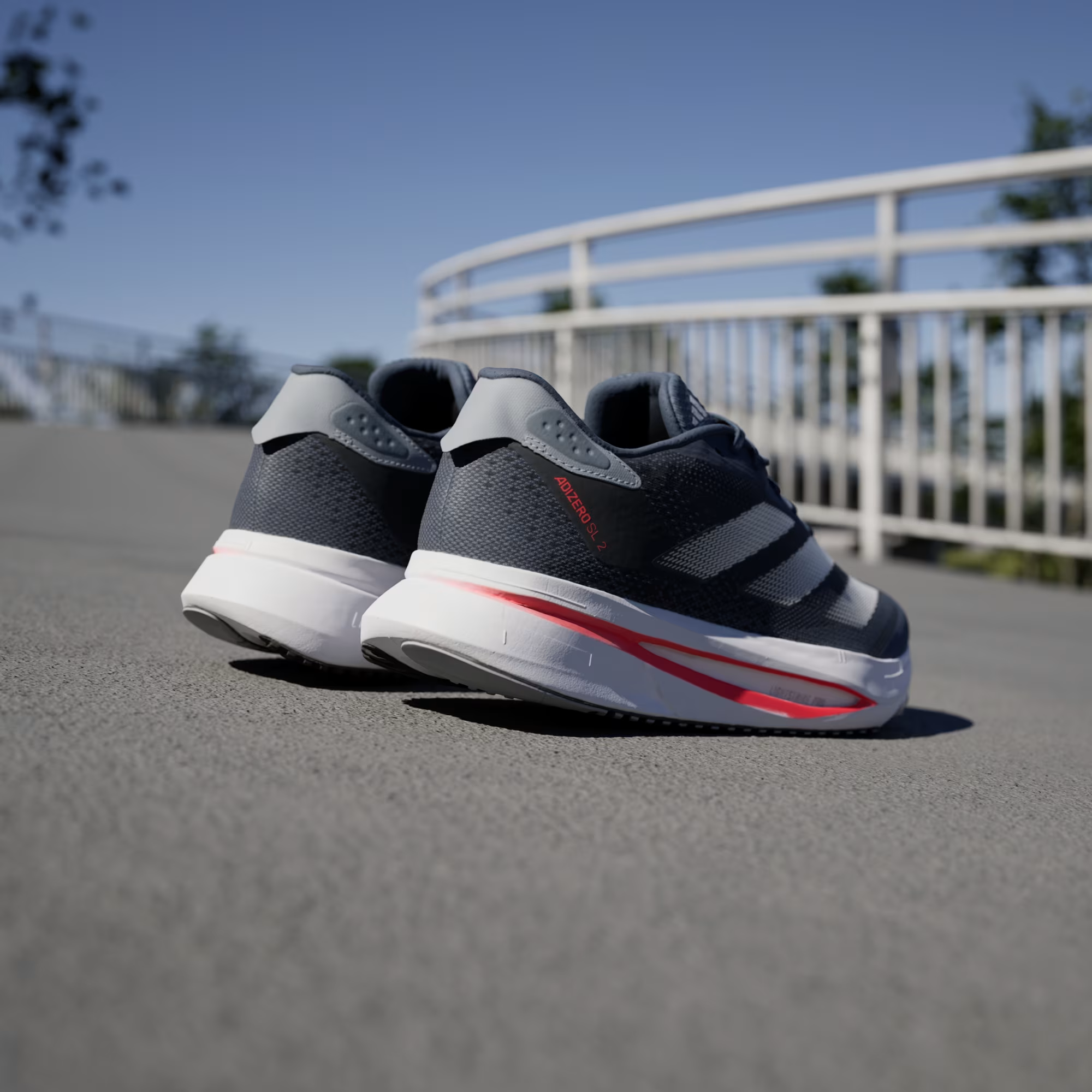 CORRIDA ADIZERO SL2 – METÁLICO Clássico