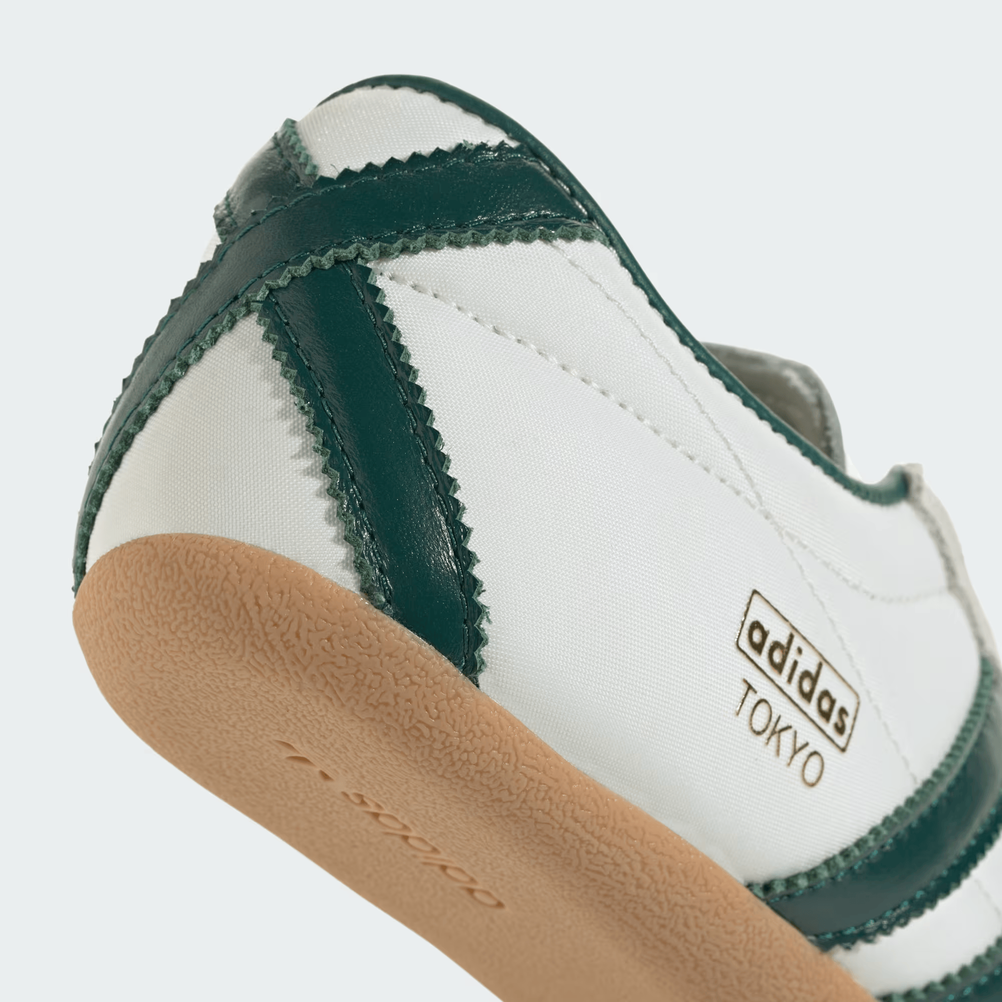 TOKYO BRANCO COM – VERDE Elegante