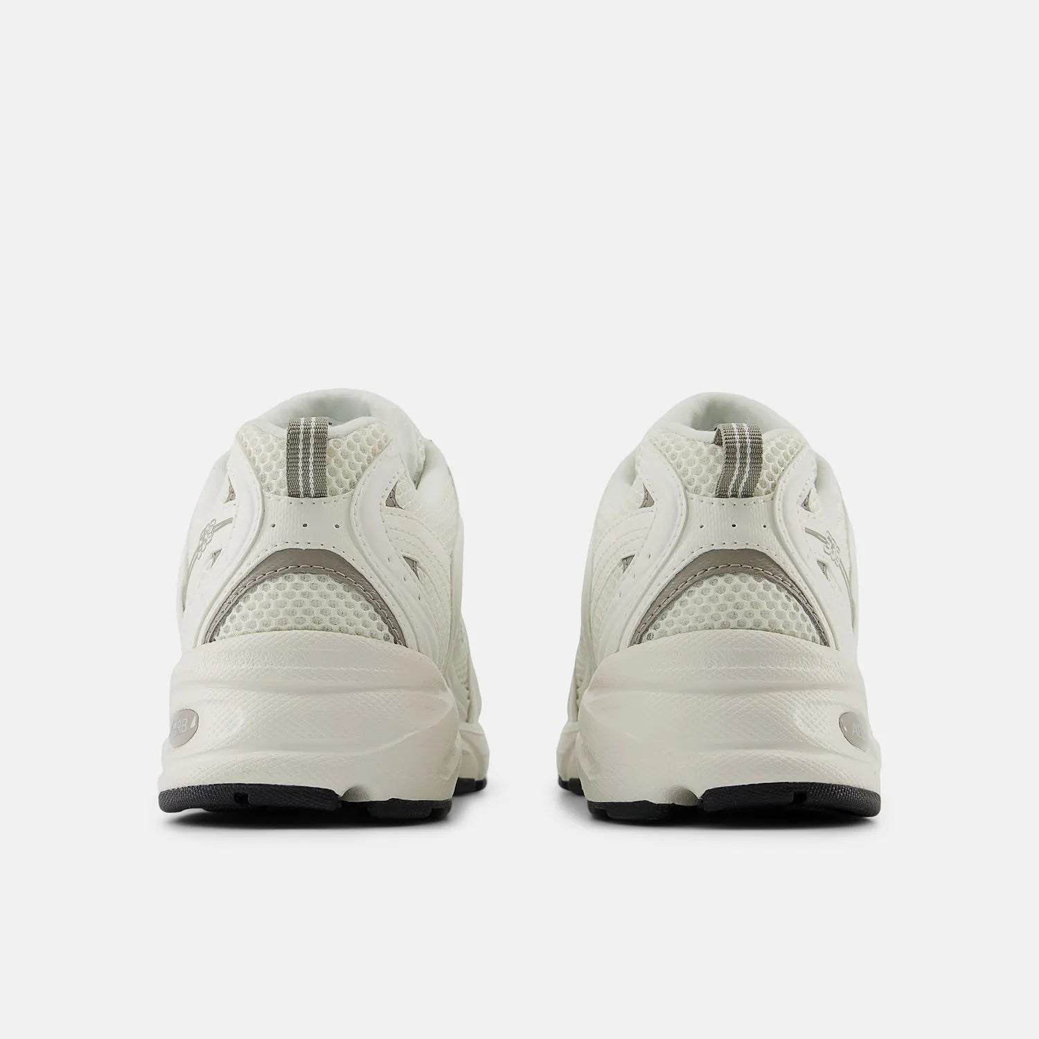 530 Unisex Branco e – Verde Natural