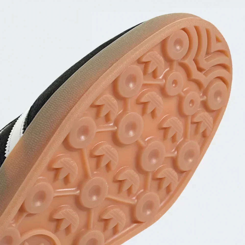 Gazelle Indoor Core – Black Elegante