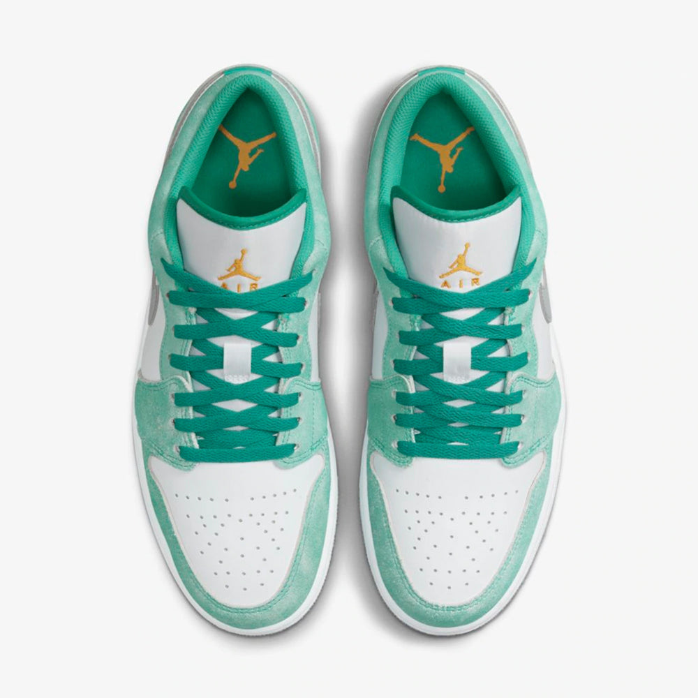 Air Jordan 1 Low New – Emerald Elegante