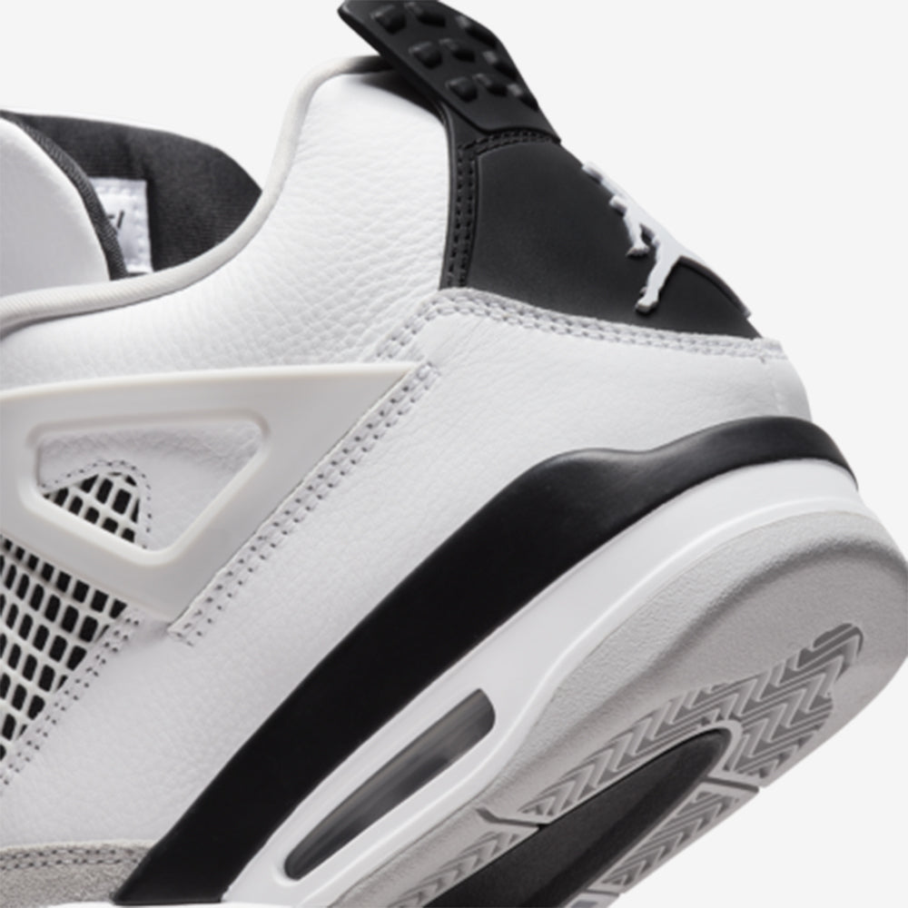 Air Jordan 4 Military – Black Elegante