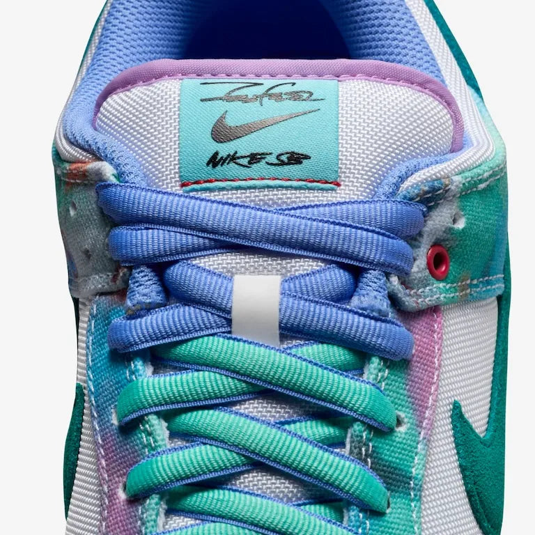 Futura Laboratories x SB Dunk Low White and Geode – Teal Elegante