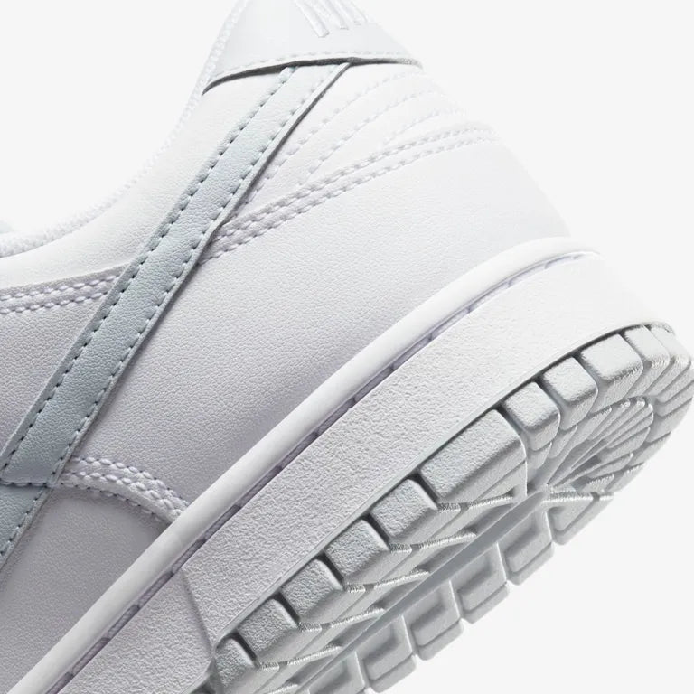 Dunk Low Pure – Platinum Exclusivo