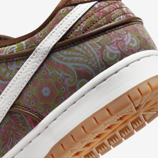 SB Dunk Low Brown – Paisley Clássico