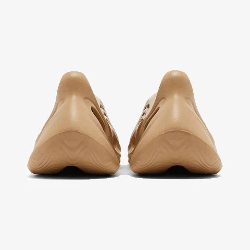 Yeezy Foam Runner Clay – Taupe Elegante