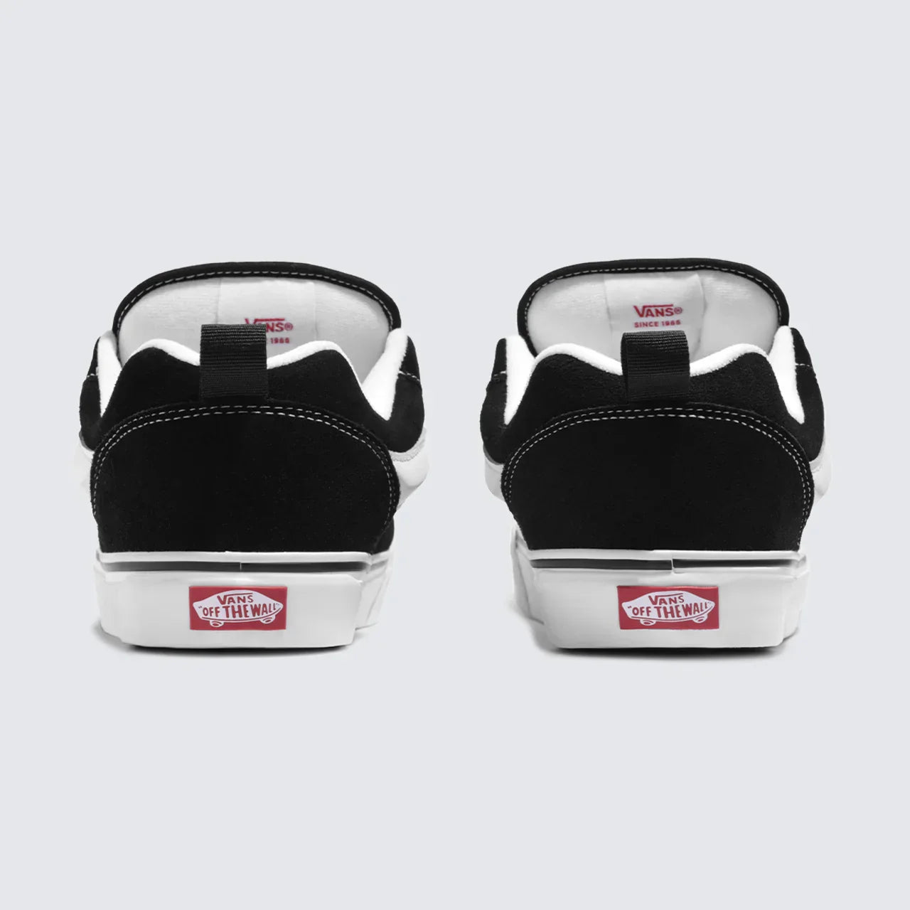 Knu Skool Black True – White Exclusivo