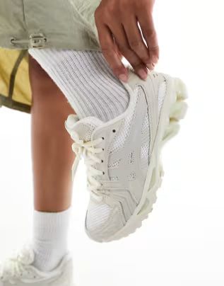 Gel-Kayano 14 Branco e Cinza