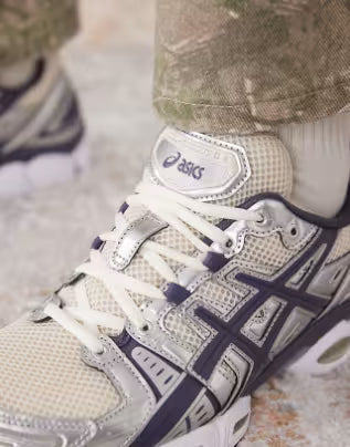 Gel-Kayano 14 Aveia e Névoa