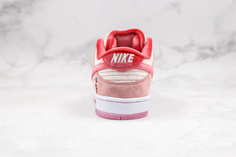 Nike SB Dunk Low – Strangelove Premium