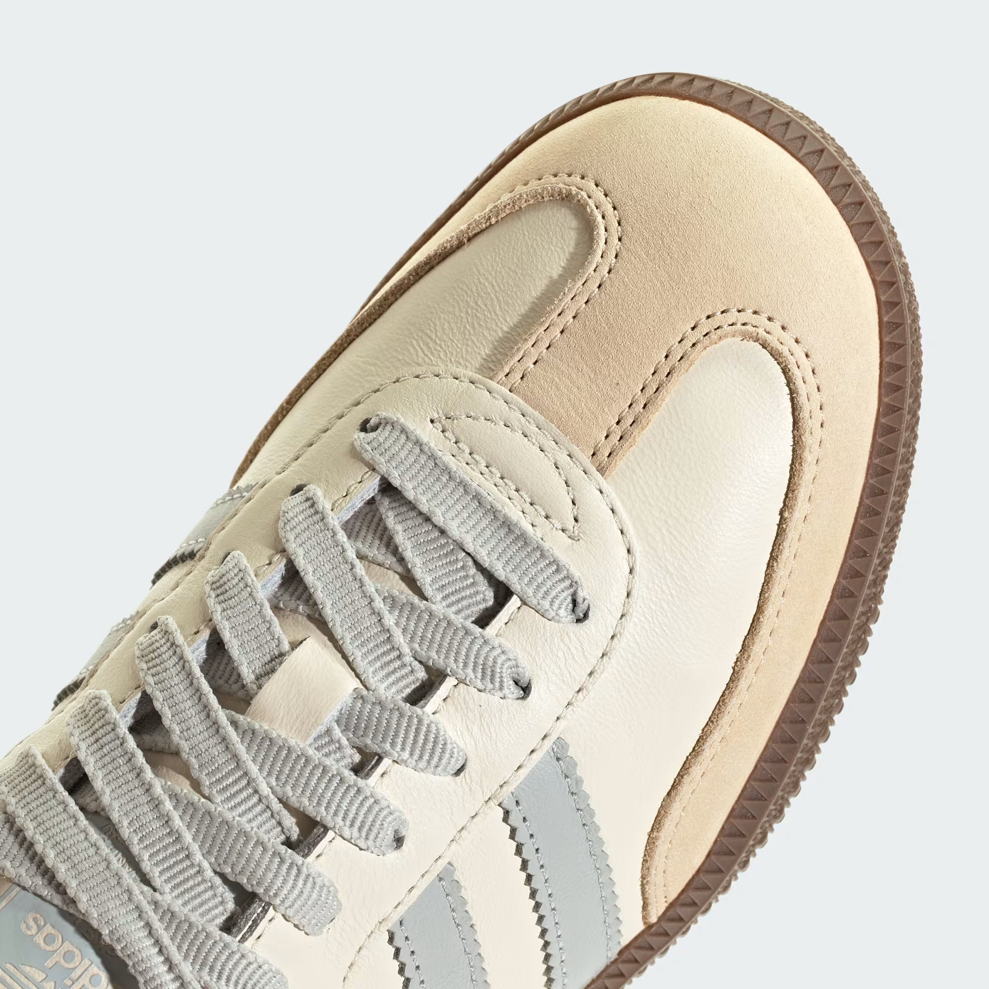 Samba OG Creme e – Cinza Moderno