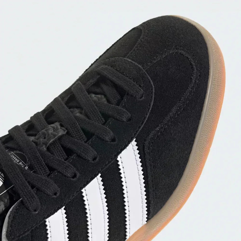 Gazelle Indoor Core – Black Elegante