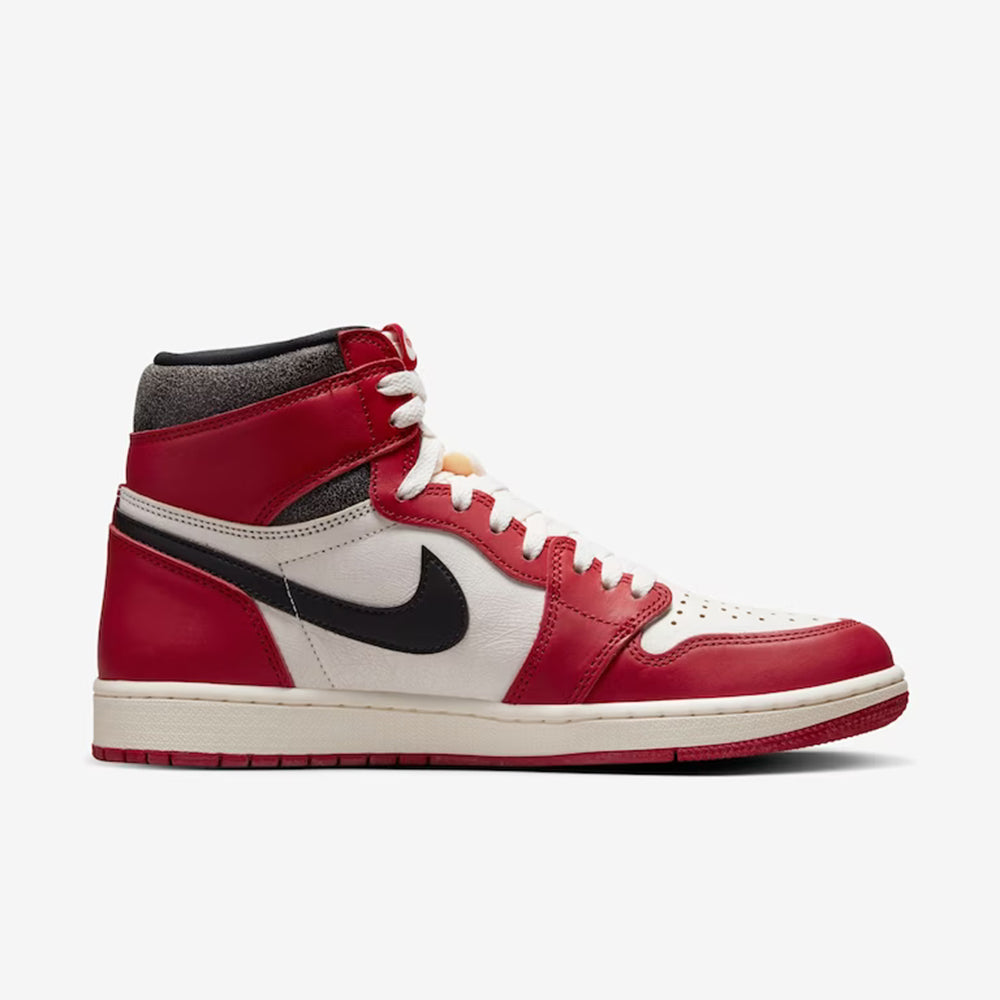 Air Jordan 1 High Chicago Lost and – Found Elegante