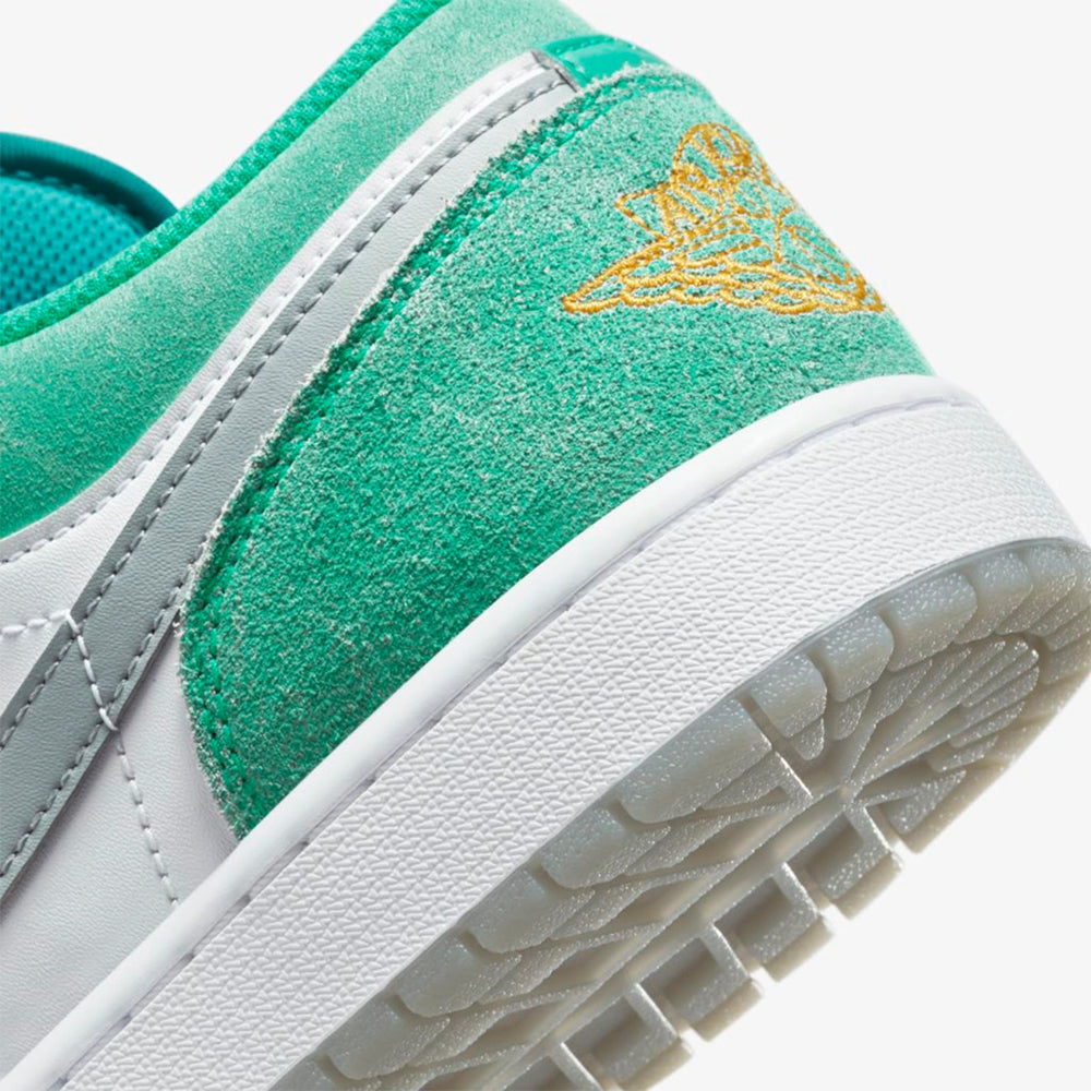 Air Jordan 1 Low New – Emerald Elegante