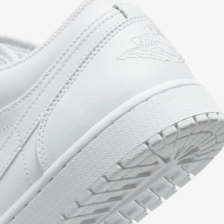 Air Jordan 1 Low Triple – White Exclusivo