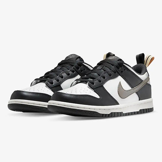 Dunk Low Black/White – Metallic Confortável