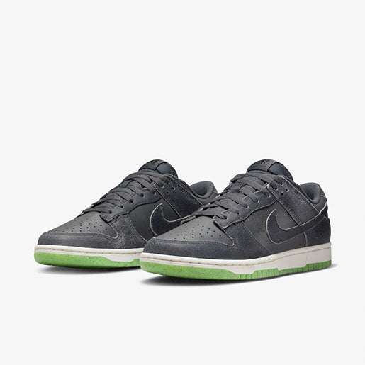 Dunk Low Halloween 2022 – Premium