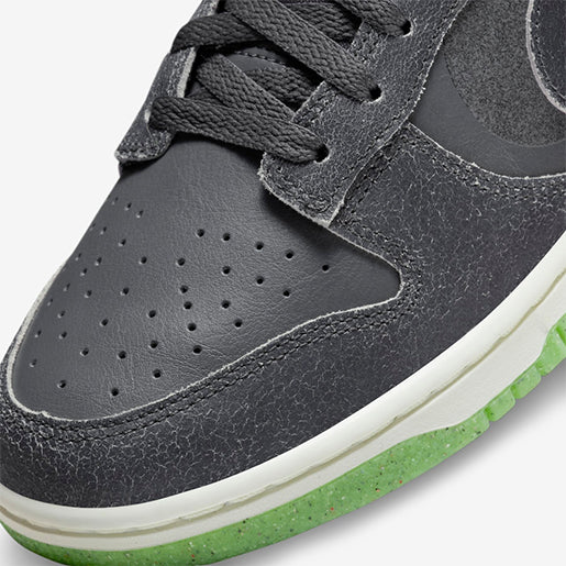 Dunk Low Halloween 2022 – Premium