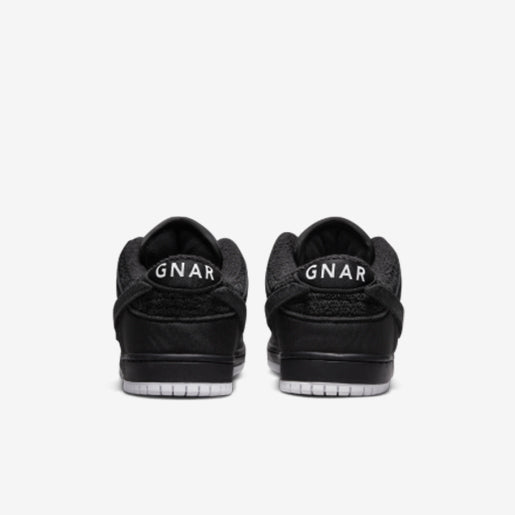SB Dunk Low – Gnarhunters Elegante