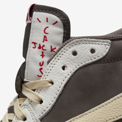 Travis Scott x Air Jordan 1 Low Reverse – Mocha Confortável