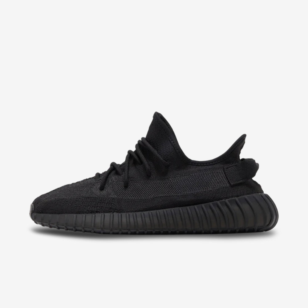 Yeezy Boost 350 V2 – Onyx Clássico