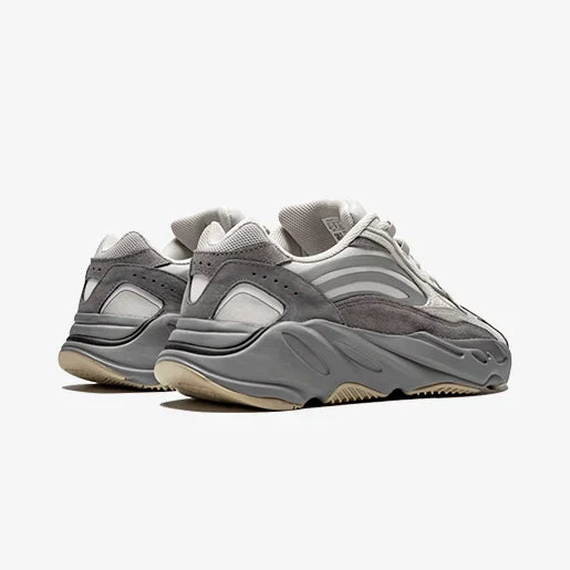 Yeezy Boost 700 V2 – Tephra Elegante